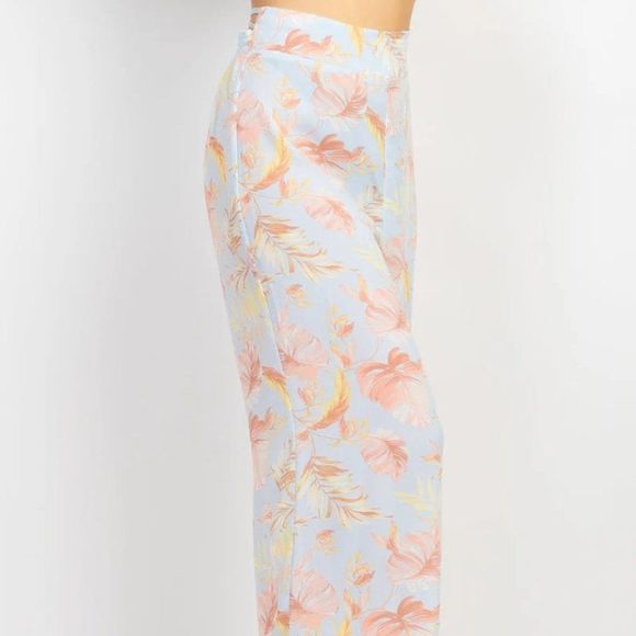 Tropical Ruffled Cut-Out Top & Pants Set - Vacation Set - 2 Piece Set - Summer - Picture 7 of 7